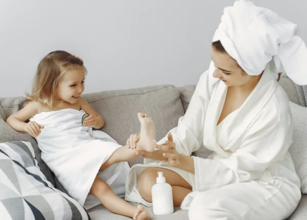 Wholesale white hotel towels manufactured in Turkey